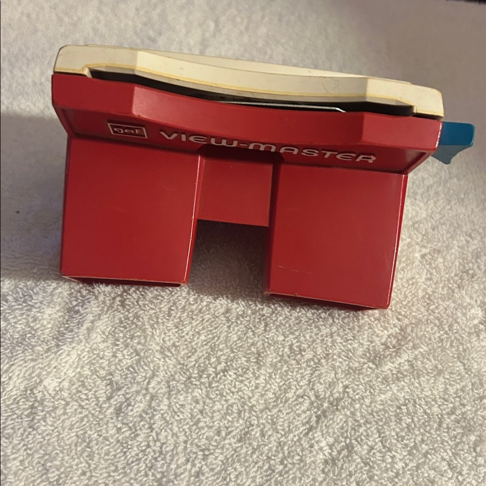 View-Master in Cream - Picture 2 of 5